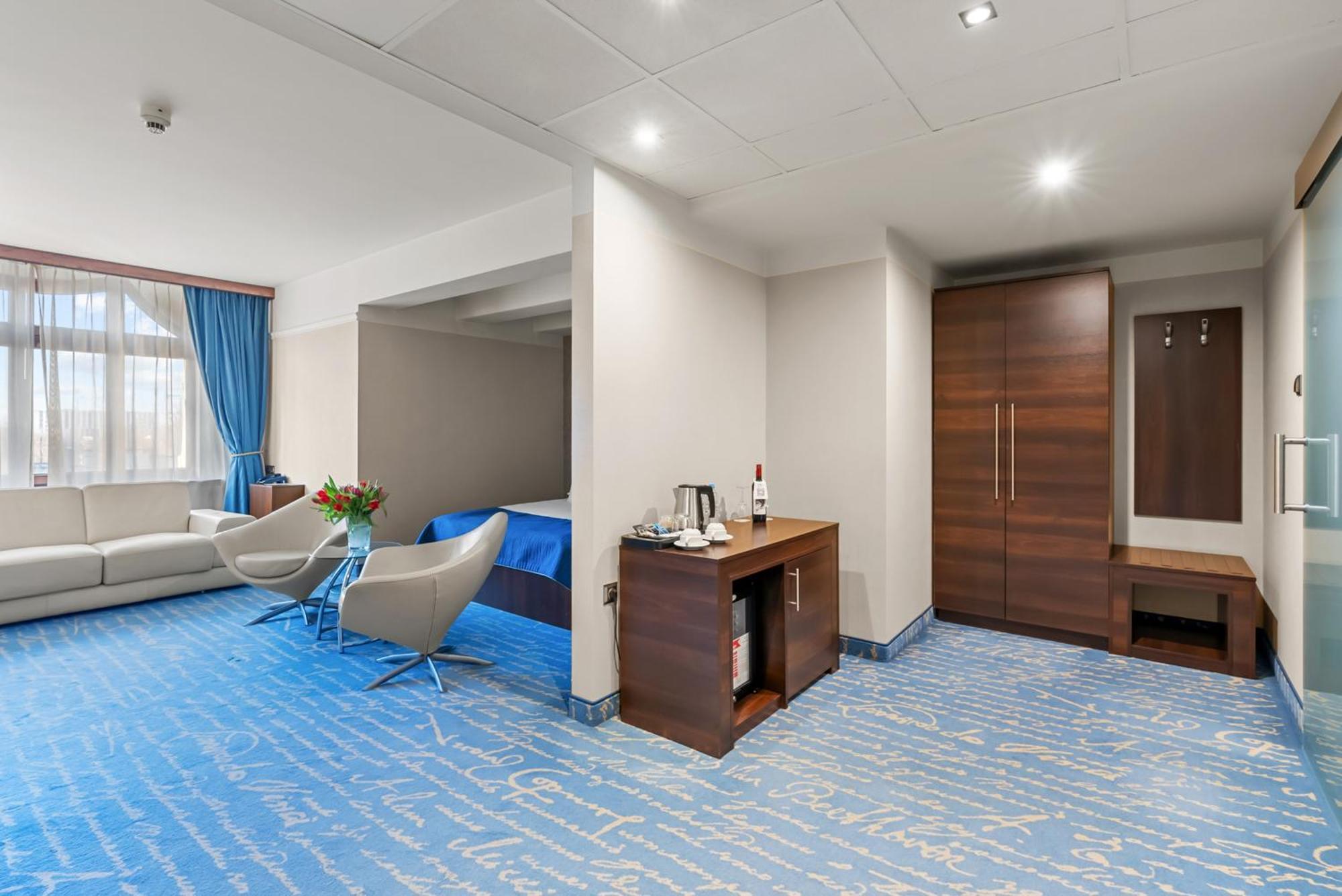 Hotel Diament Plaza גליביצ'ה מראה חיצוני תמונה