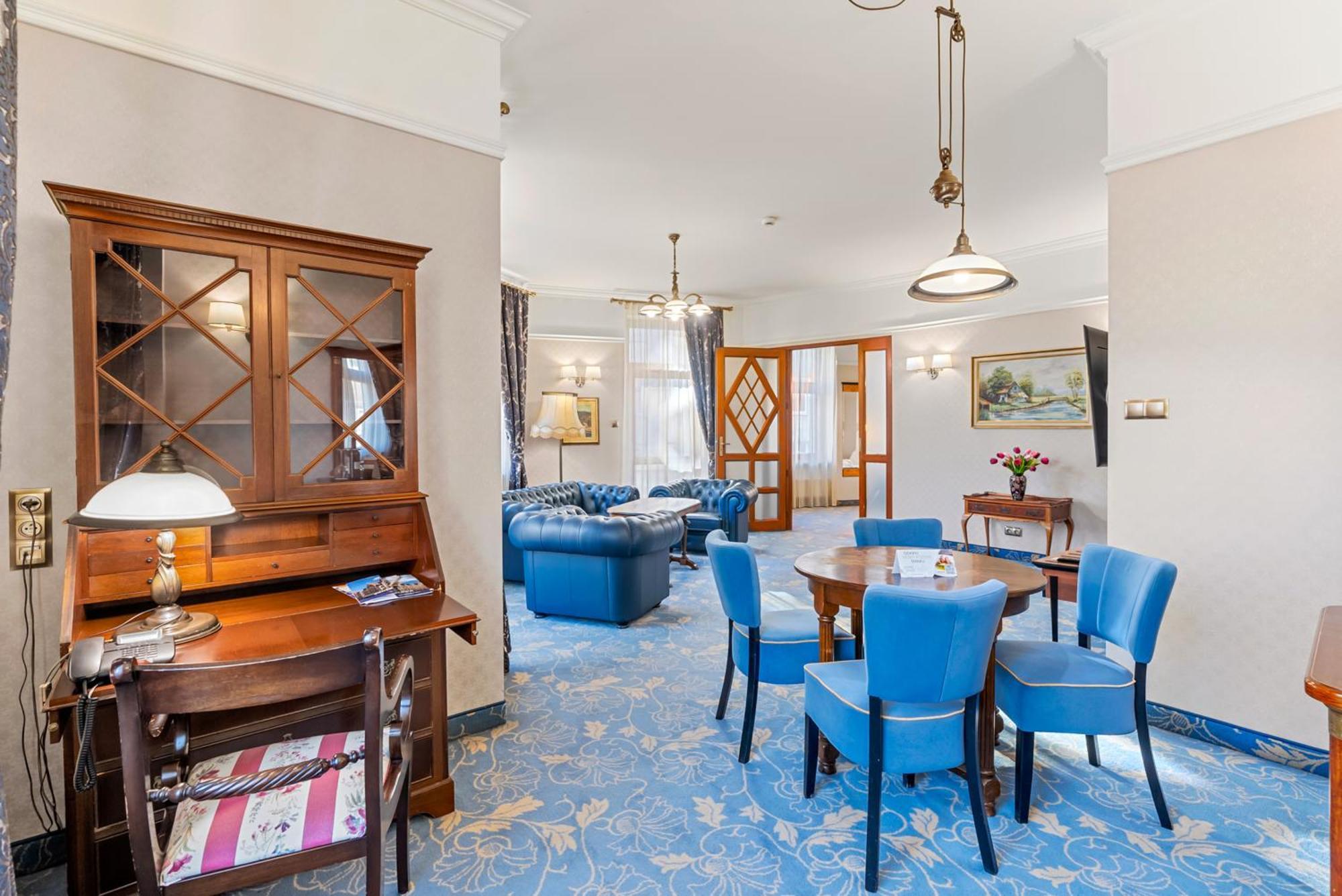 Hotel Diament Plaza גליביצ'ה מראה חיצוני תמונה